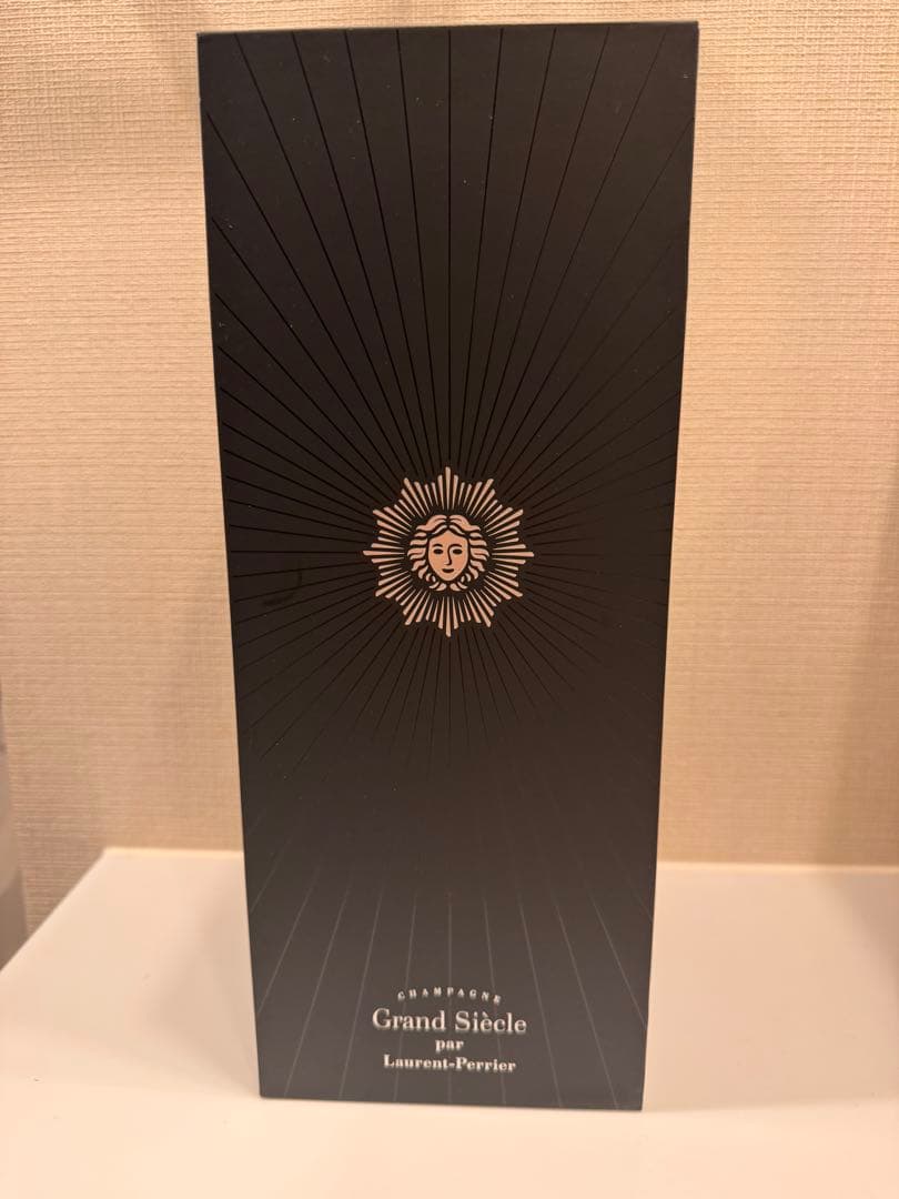 ローラン•ペリエ　グラン　シエクル No.25