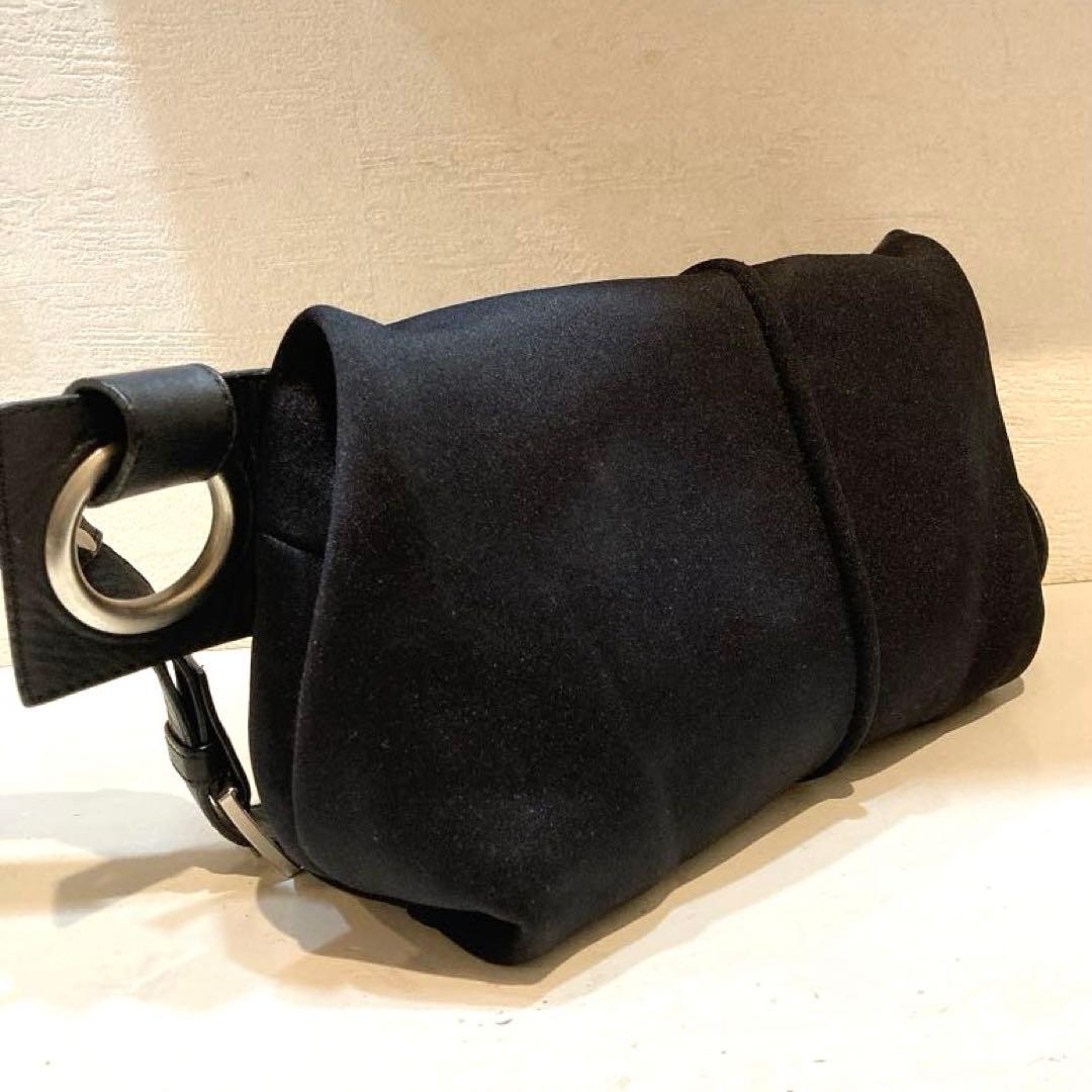 【美品】kawa-kawa NO1289 WETボディバッグ　Ｍサイズ　黒