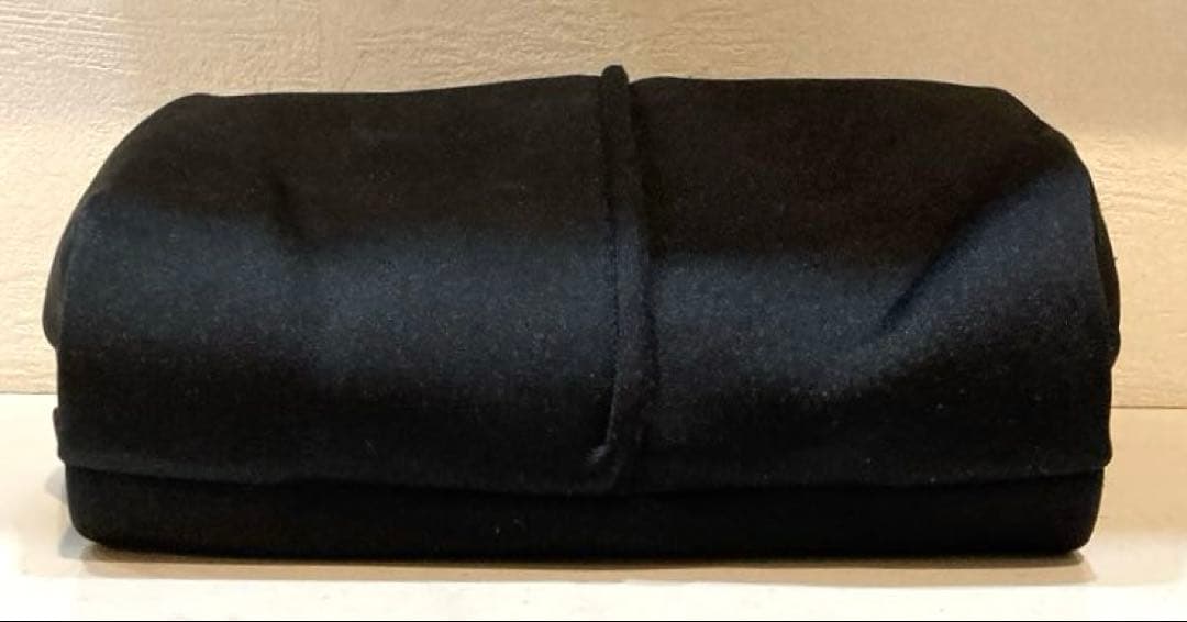 【美品】kawa-kawa NO1289 WETボディバッグ　Ｍサイズ　黒