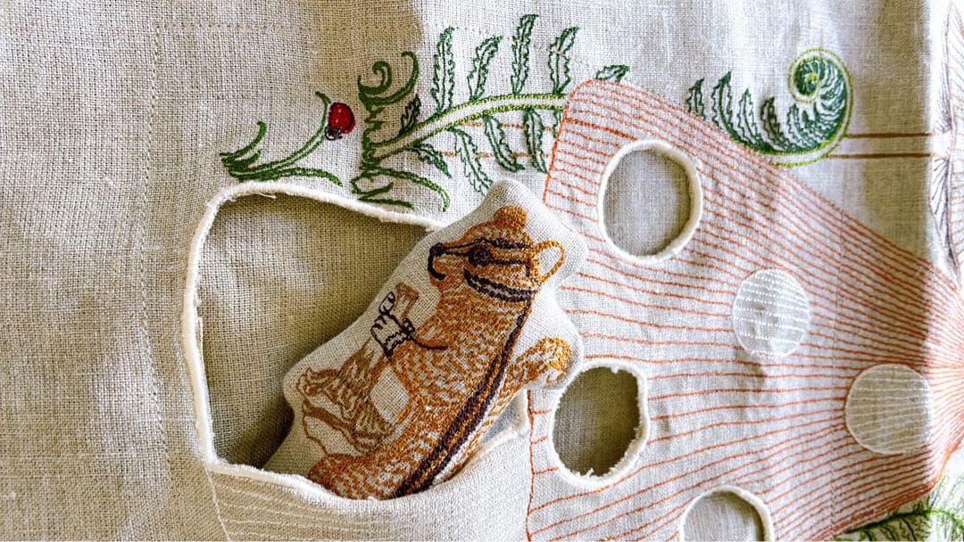 CORAL & TUSK キノコとリスのクッションカバー