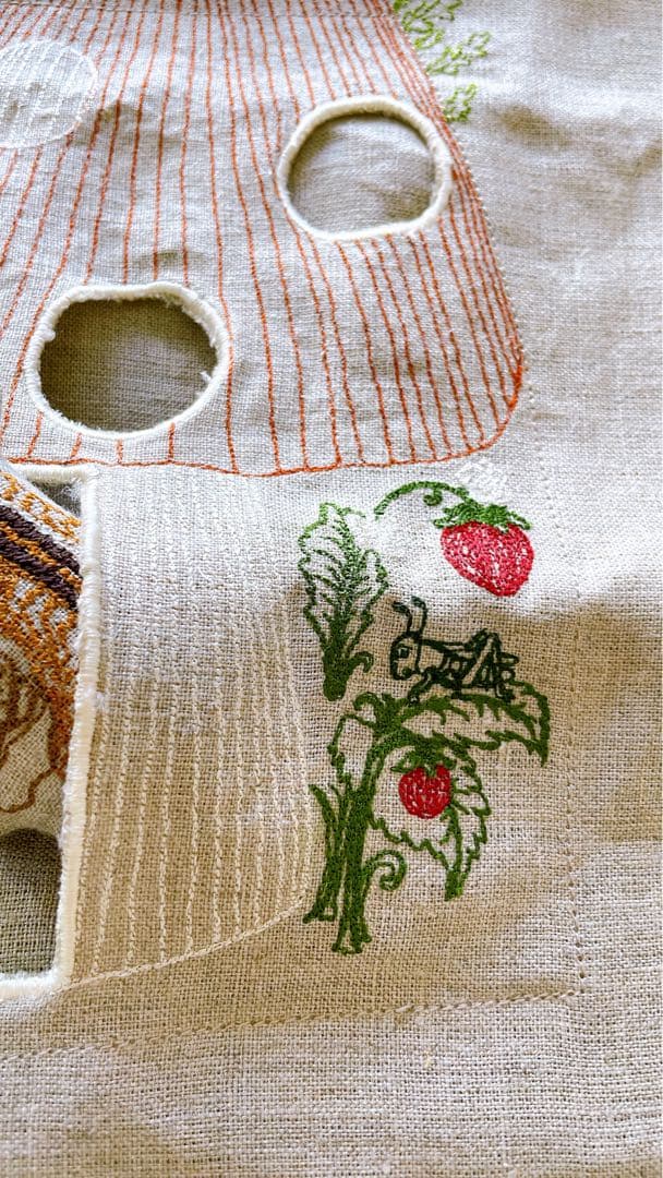 CORAL & TUSK キノコとリスのクッションカバー