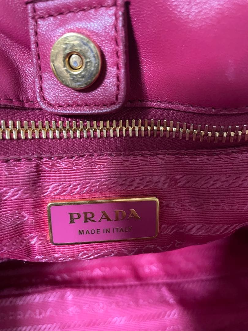 PRADAテスートリボントートバッグ