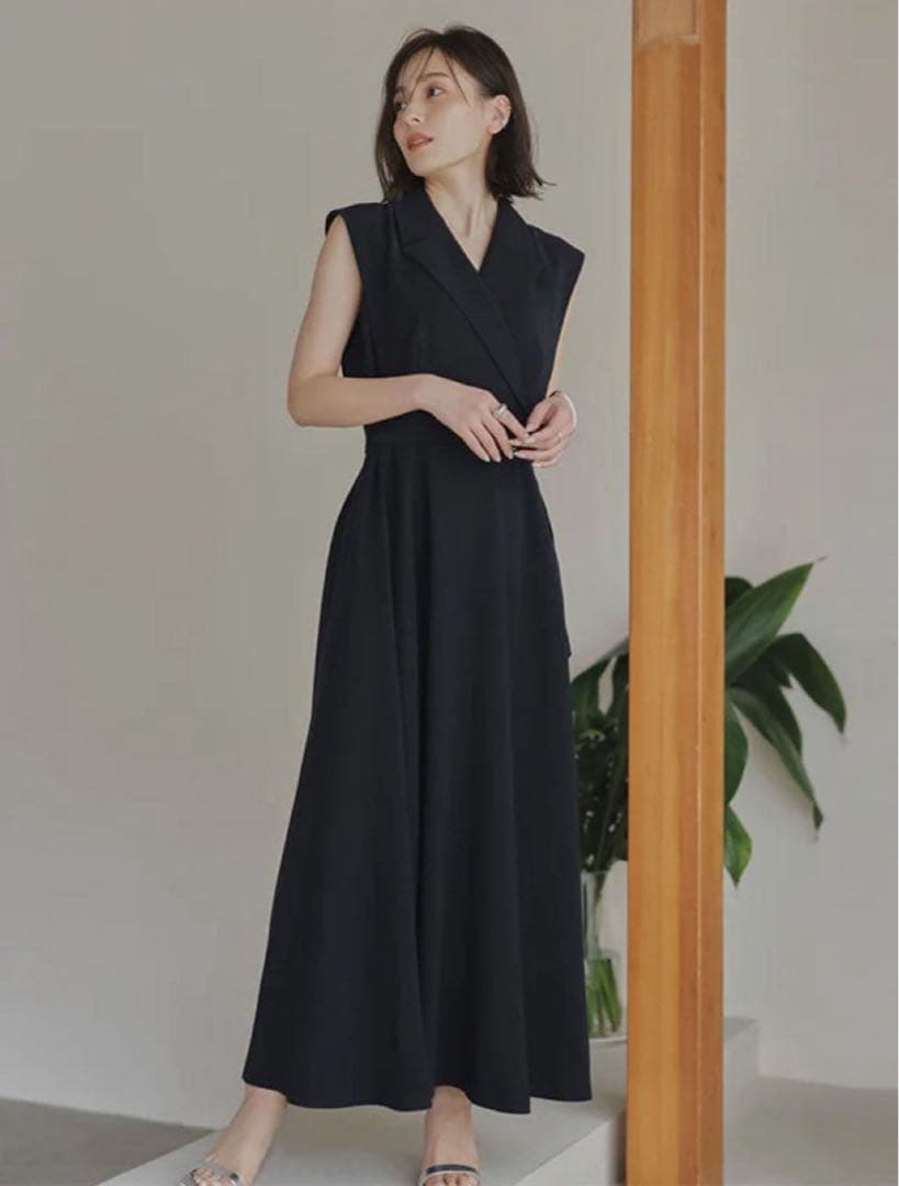 anuans アニュアンス ダブルサテンテーラードフレアワンピース ネイビー M