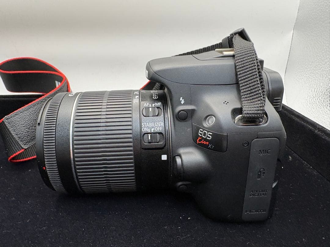Canon EOS Kiss X7 デジタル一眼レフ 18-55mm
