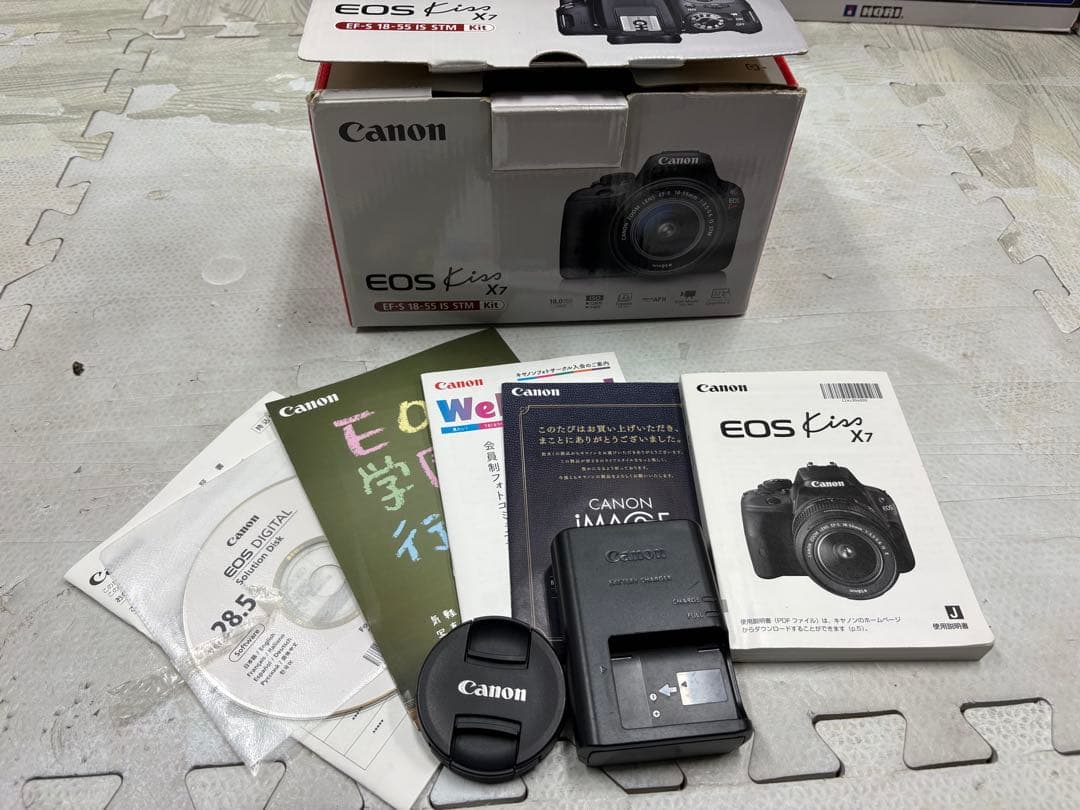 Canon EOS Kiss X7 デジタル一眼レフ 18-55mm