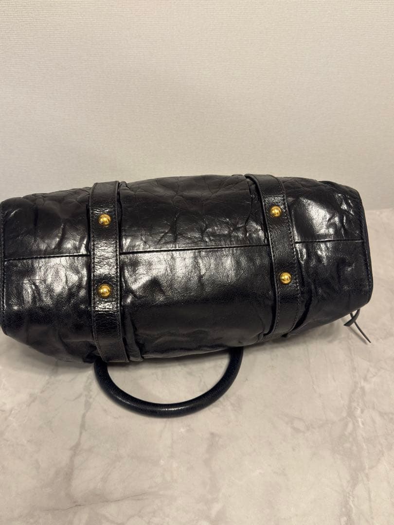 中古　MIU MIU（ミュウミュウ）　レザーハンドバッグ×