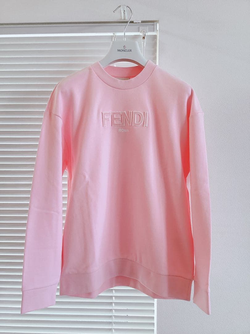 【FENDI】フェンディ　マメール　ロゴトレーナー　165ｃｍ　定価70400円