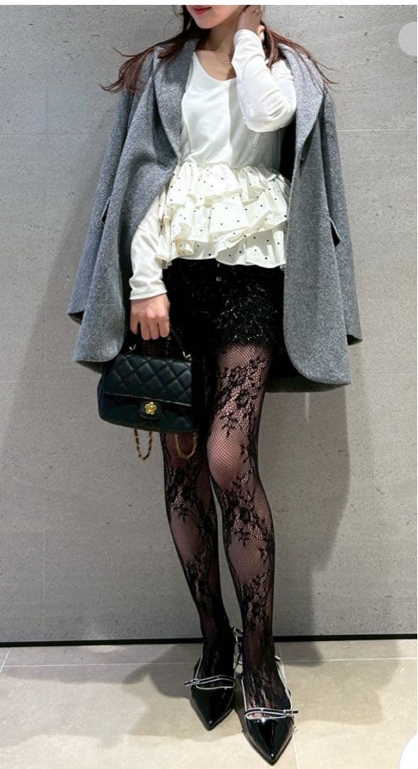 LILY BROWN（リリー ブラウン） ベロアペプラムフリルトップス