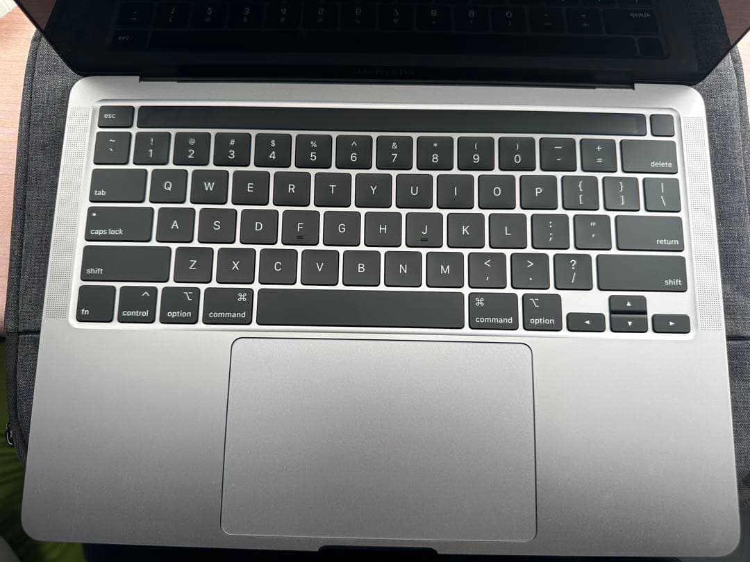 MacBook Pro 2020 13インチ 1TB 本体