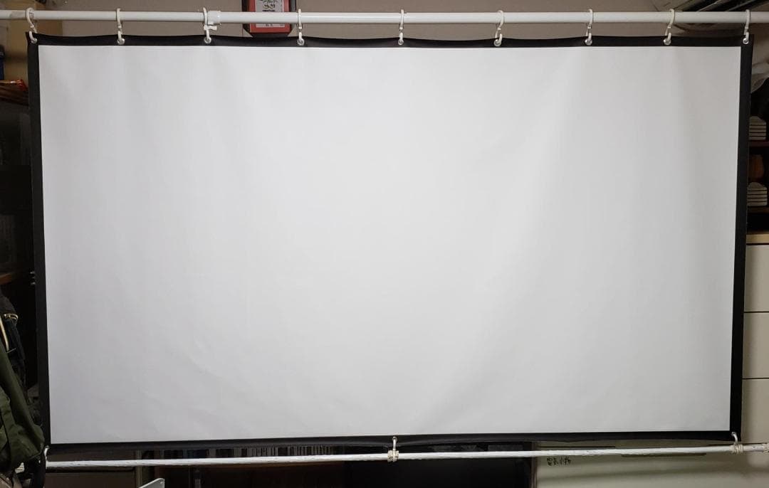 プロジェクタースクリーン 大画面視聴体験 60インチ