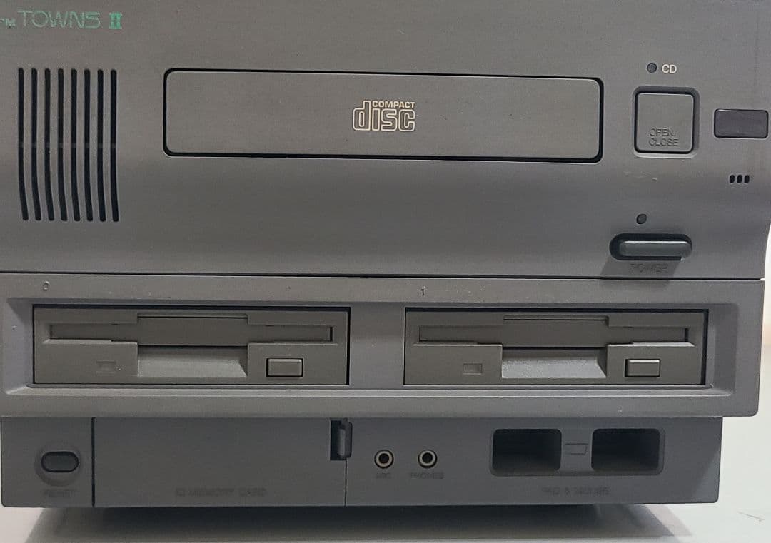 【富士通 FM TOWNS II 】UX20 付属品付き【ジャンク】