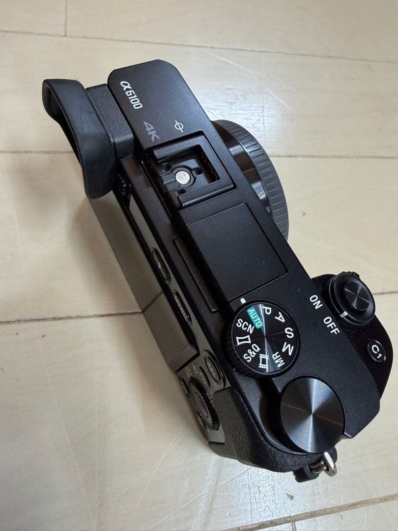 SONY α6100 ミラーレス　デジカメ　中古美品　本体のみ　防湿庫保管