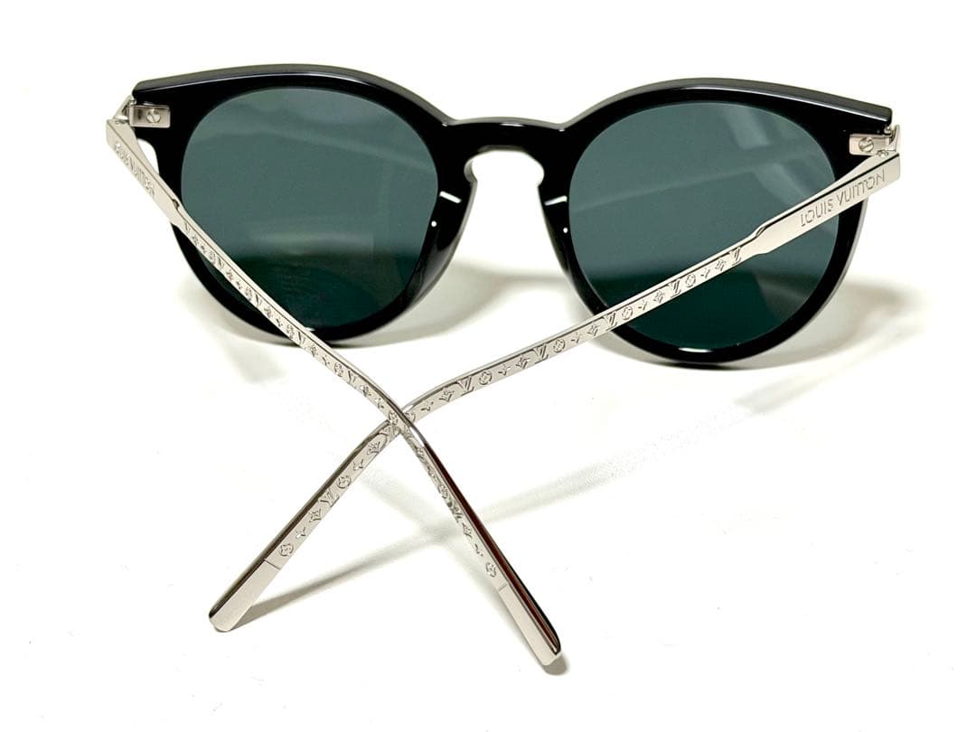 ■ルカ■✨美品⚜️LOUIS VUITTON⚜️サングラス LV モノグラム