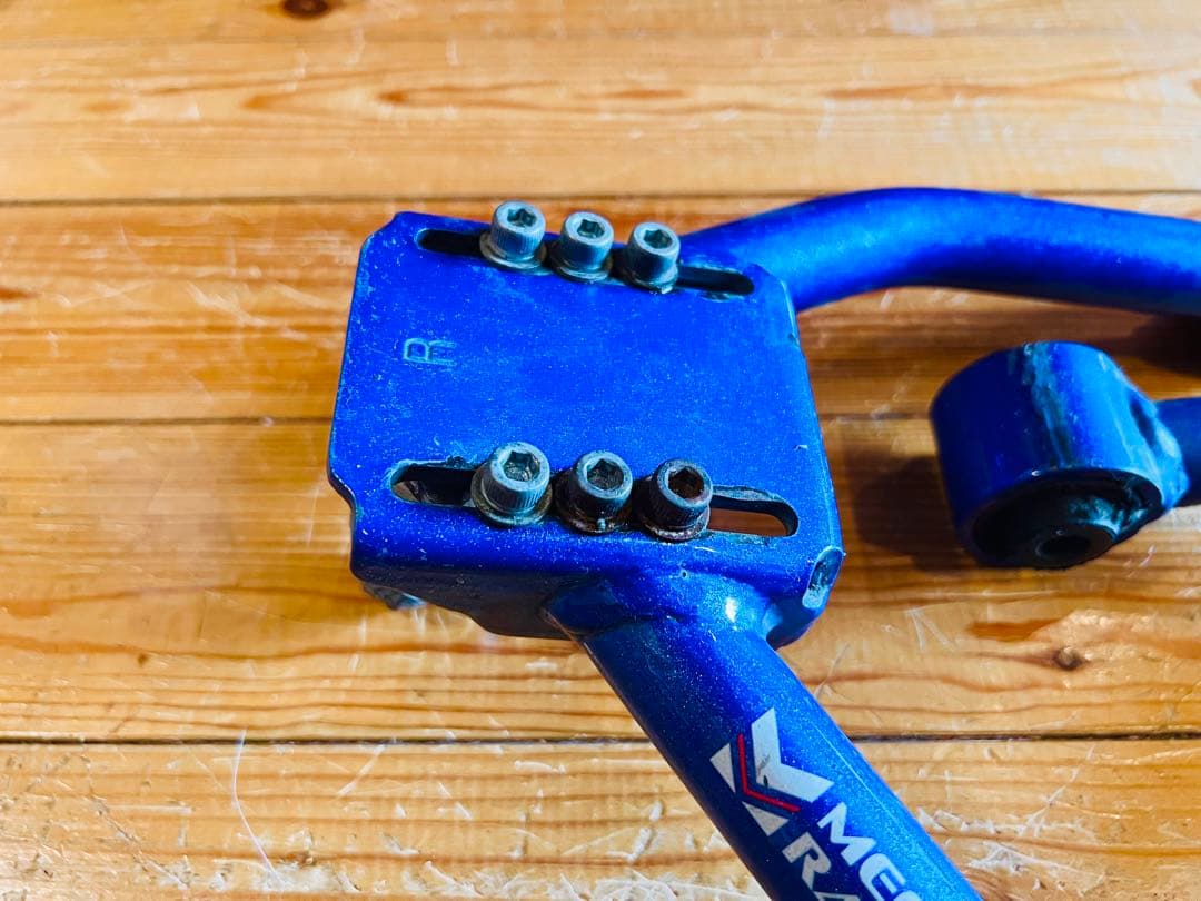 レクサス RC用 メーガン レーシング フロントアッパーアーム