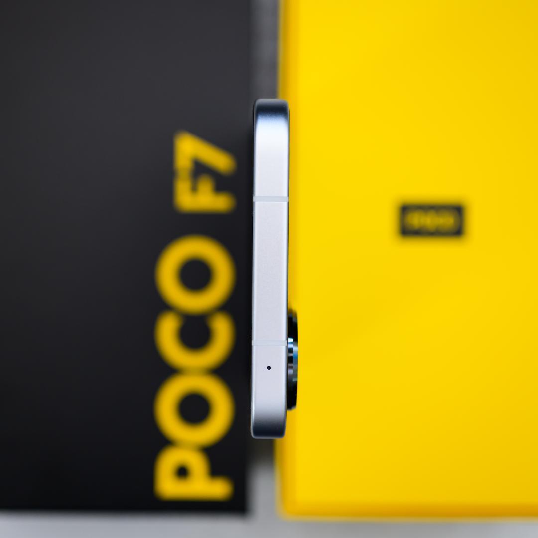 【ほぼ新品】Xiaomi poco F7 12GB/256GB 国内版