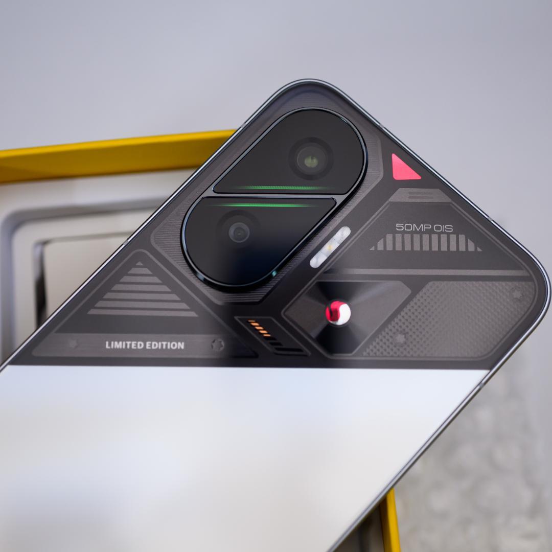 【ほぼ新品】Xiaomi poco F7 12GB/256GB 国内版