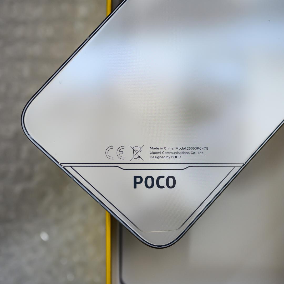 【ほぼ新品】Xiaomi poco F7 12GB/256GB 国内版