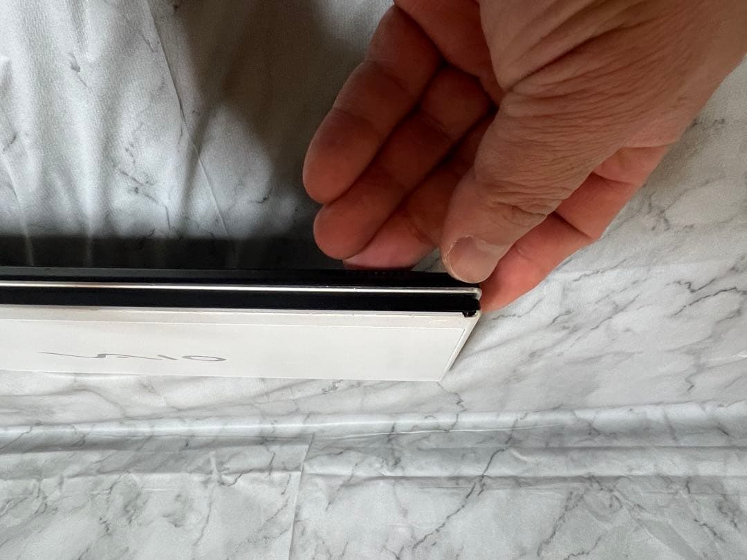 VAIO VJPF11C11N　8GB / 256 GB