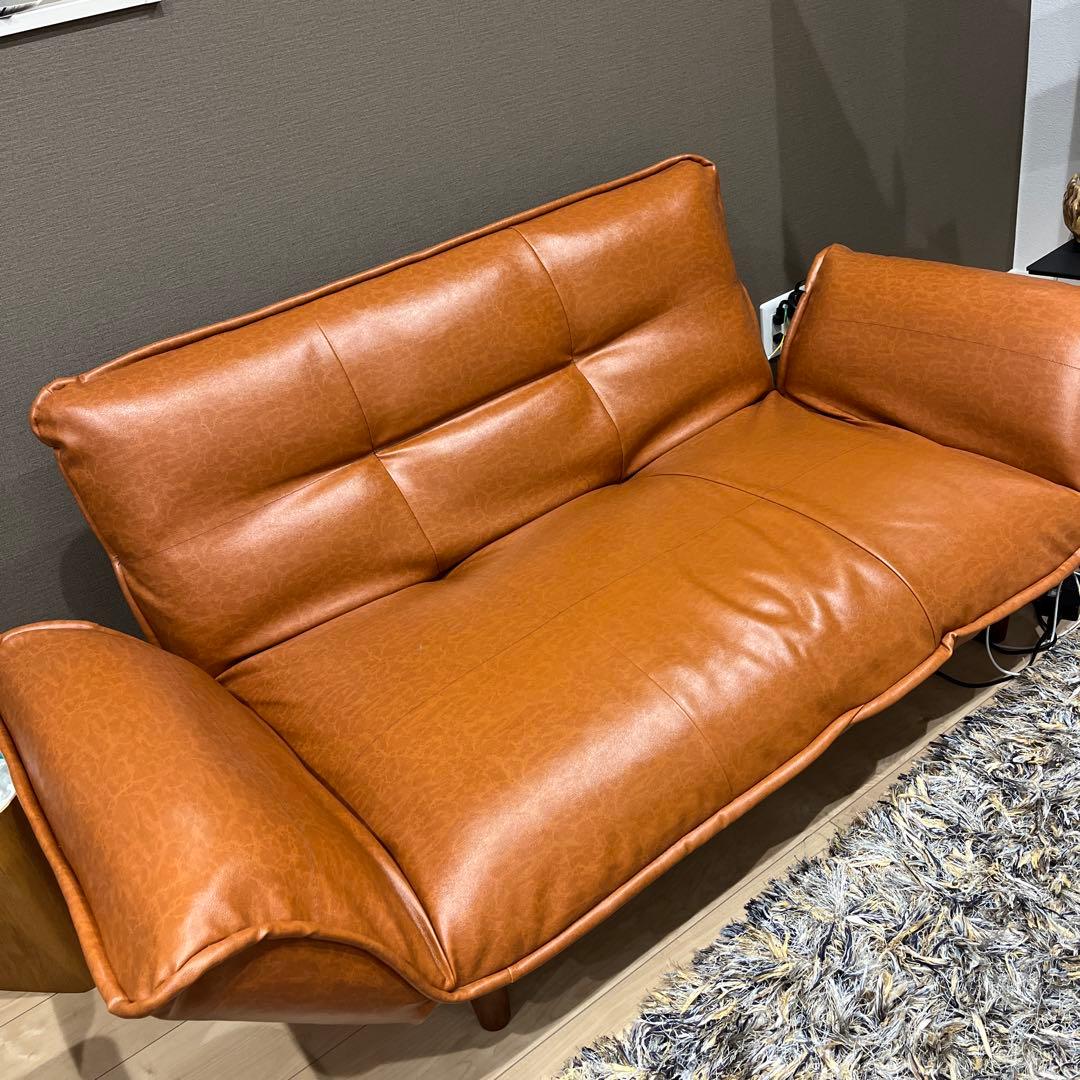 【キャメル】2人掛けソファ　ミッドセンチュリー風(送料込み)