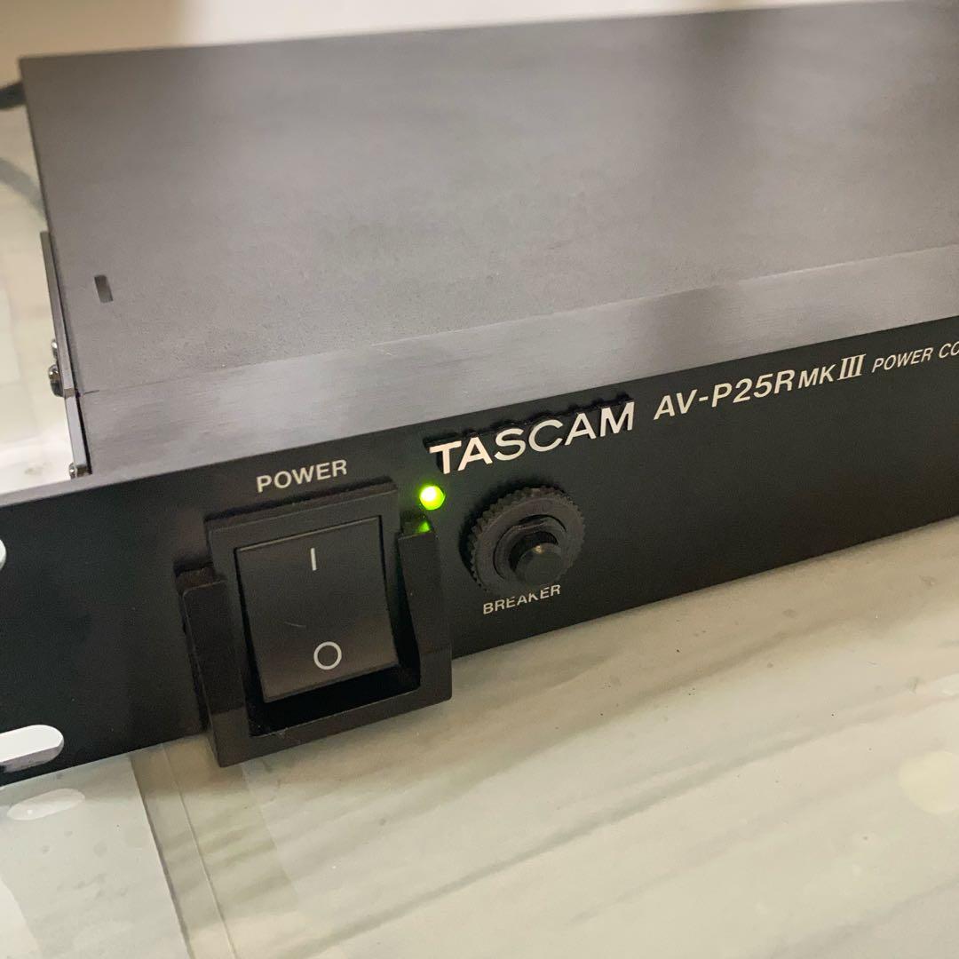 美品　TASCAM AV-P25RMKIII パワーディストリビューター