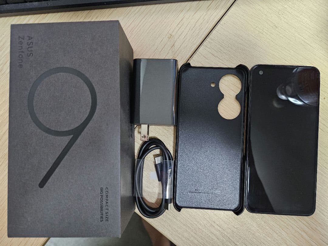 ASUS Zenfone 9 ブラック 本体