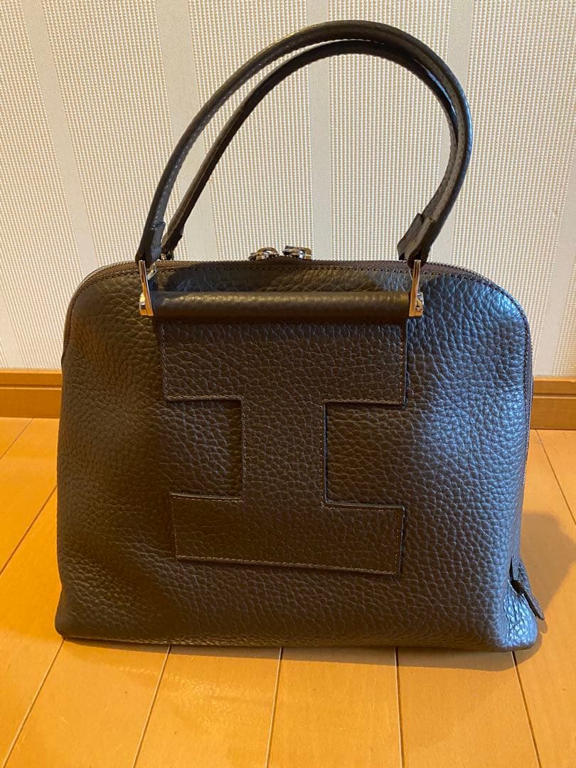 IACUCCI ハンドバッグ