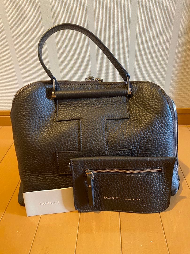 IACUCCI ハンドバッグ