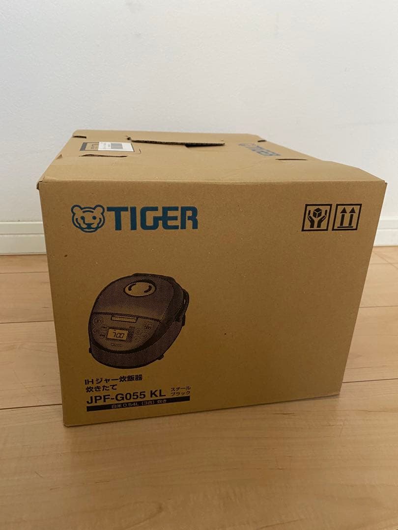 TIGER IHジャー炊飯器炊きたて3合　JPF-G