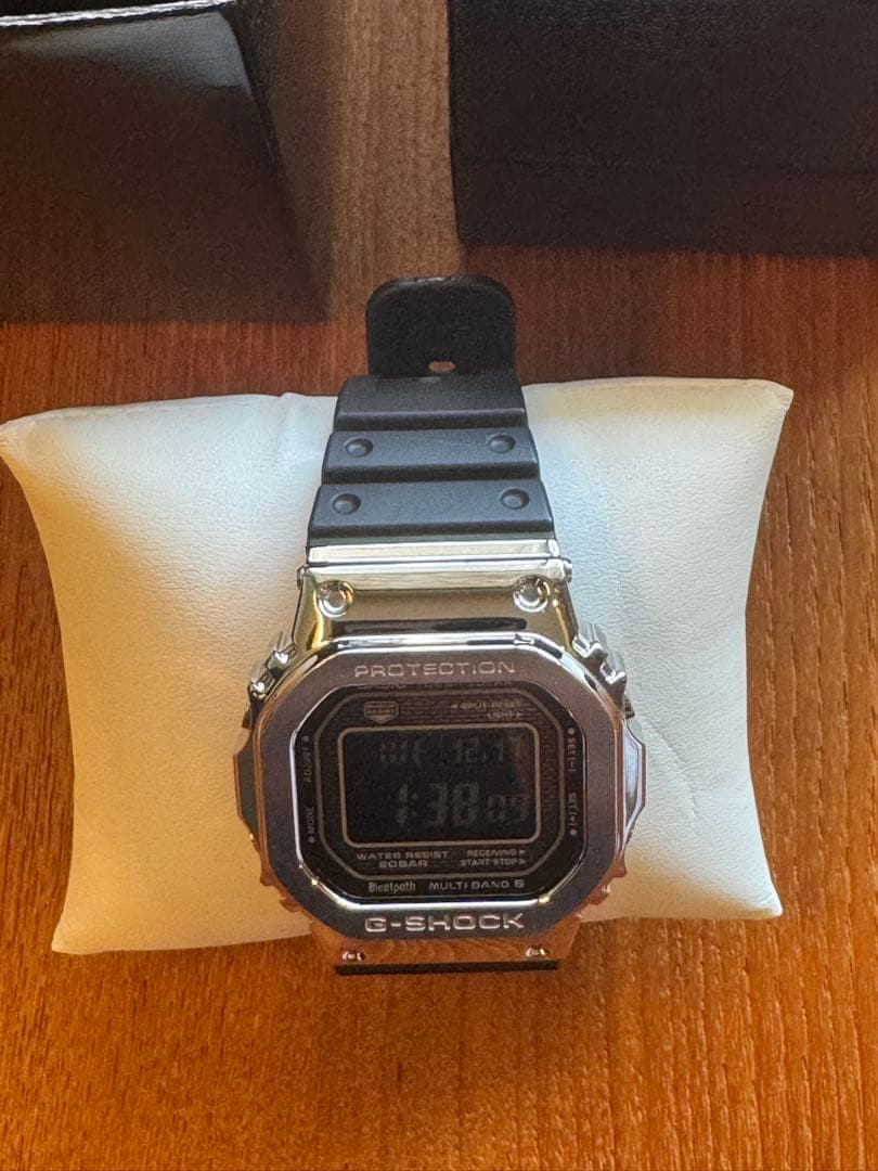 【カシオ】G-SHOCKフルメタルケース GMW-B5000-1JF