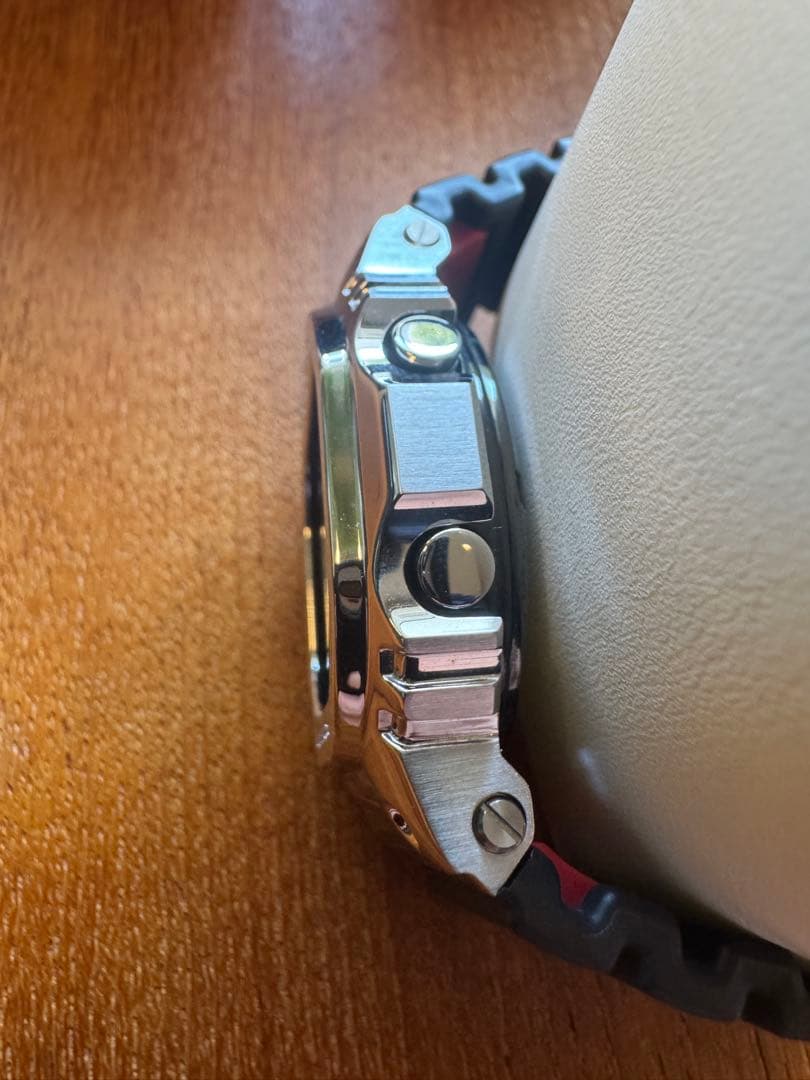 【カシオ】G-SHOCKフルメタルケース GMW-B5000-1JF