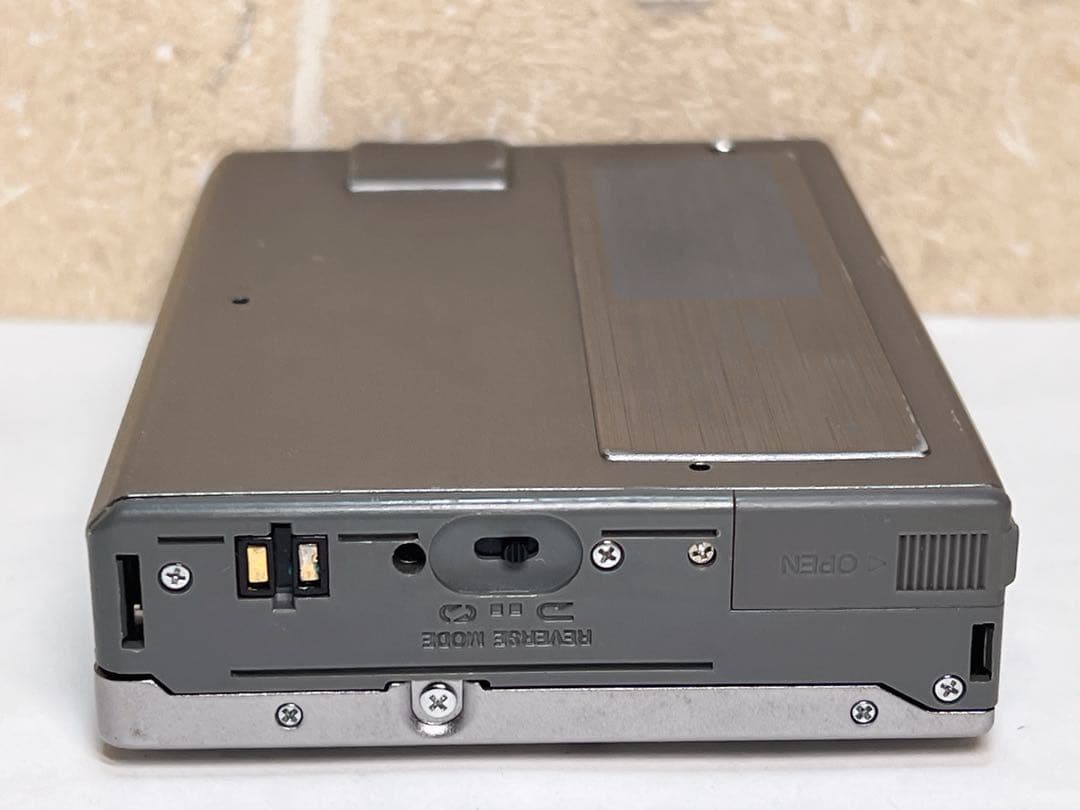 AIWA【HS-PX30】ポータブルカセットプレーヤージャンク