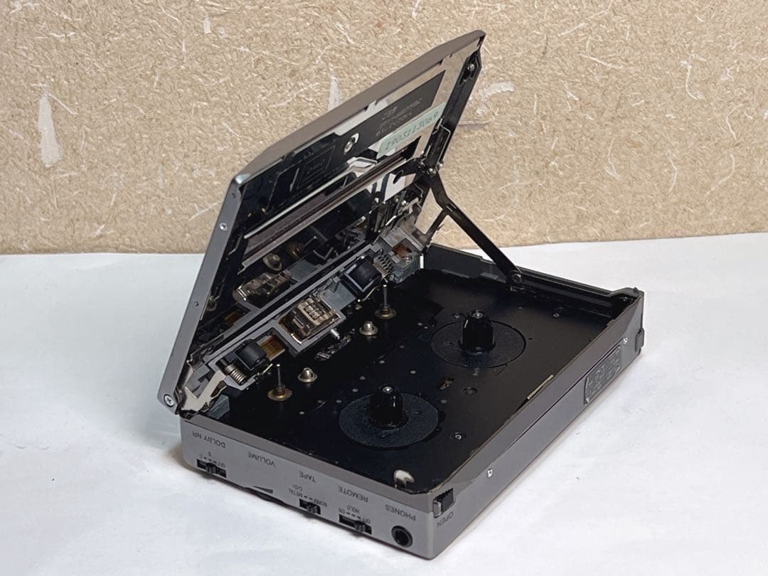 AIWA【HS-PX30】ポータブルカセットプレーヤージャンク