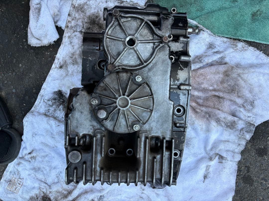 GS400 クランクケース　腰下