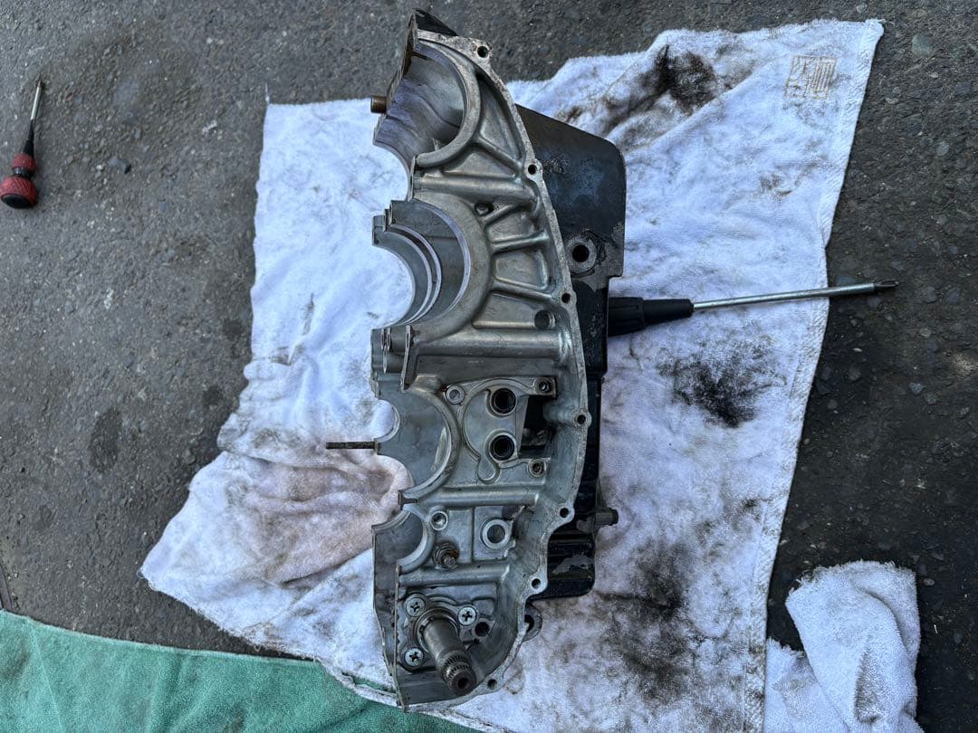 GS400 クランクケース　腰下