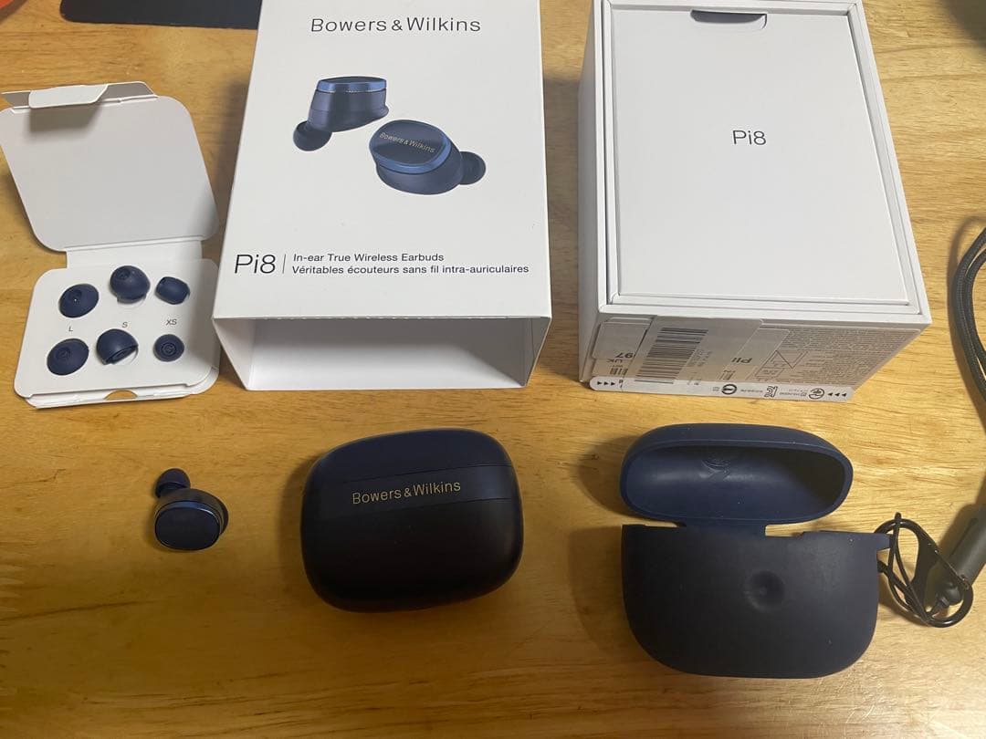 Bowers & Wilkins Pi8 Bluetooth（左耳のみ）