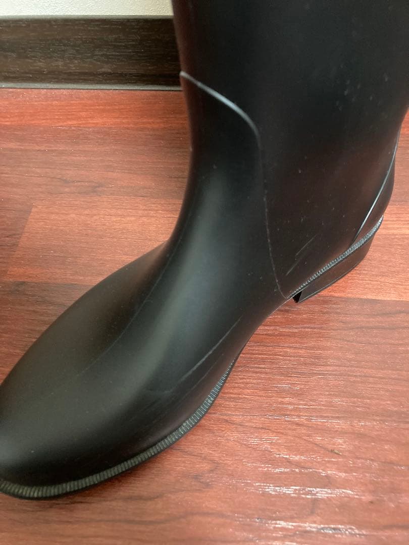 Salvatore Ferragamo 黒 レインブーツ