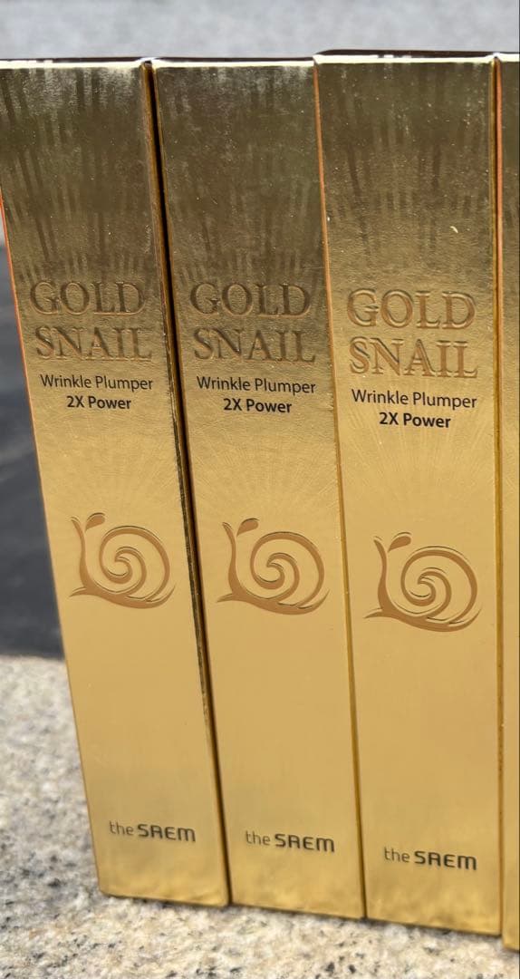 the SAEM GOLD SNAIL しわ改善美容液 3本セット