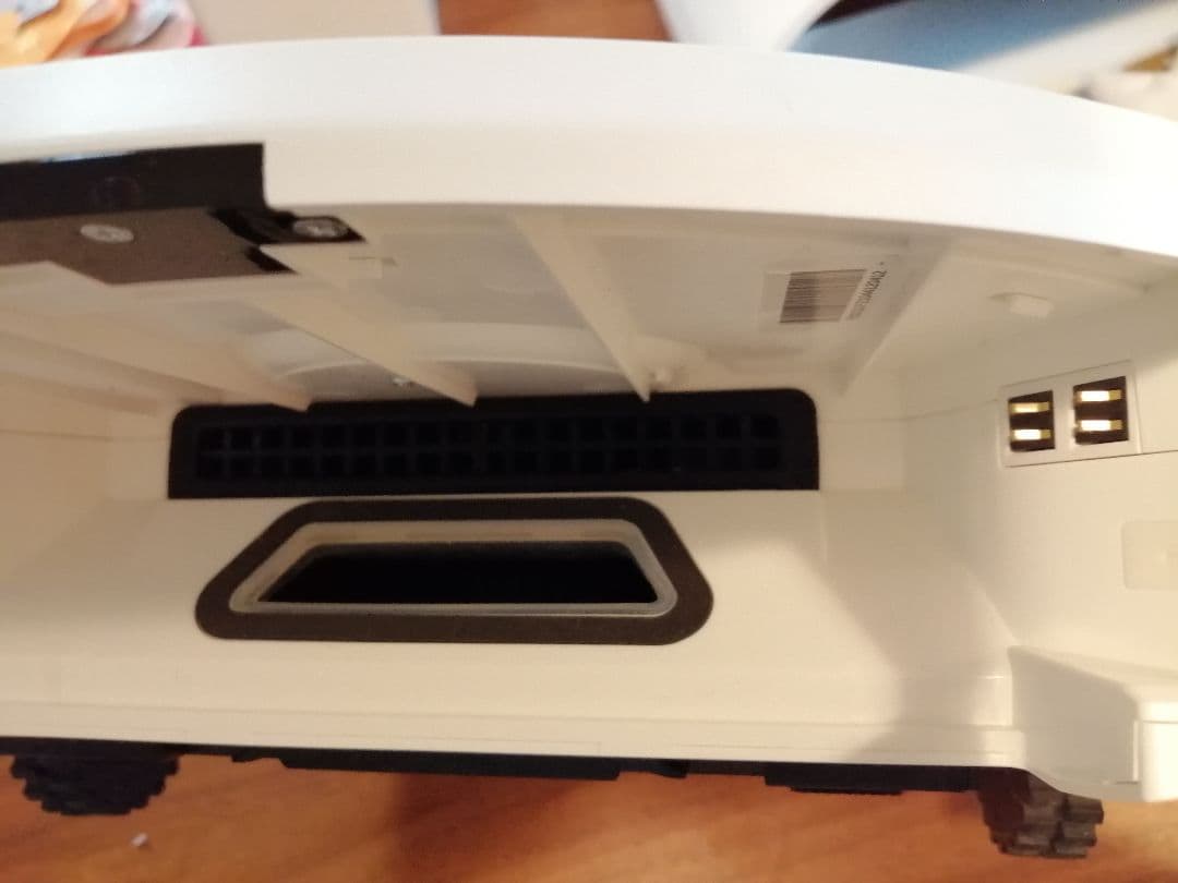 neabot Ｑ11お掃除ロボット　掃除　水拭き　自動吸引