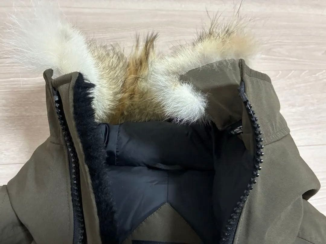 【美品】  ジャスパーパーカ　XSカーキ