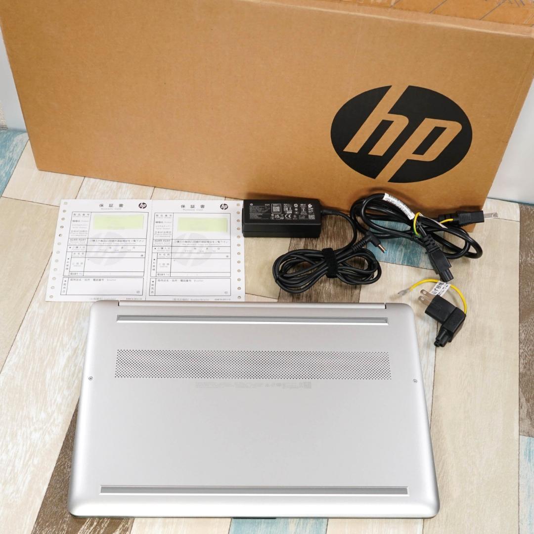 未使用に近い２０２３年製の軽量１５インチ✨超高速ＳＳＤ＆大容量メモリ✨ＩＰＳ液晶