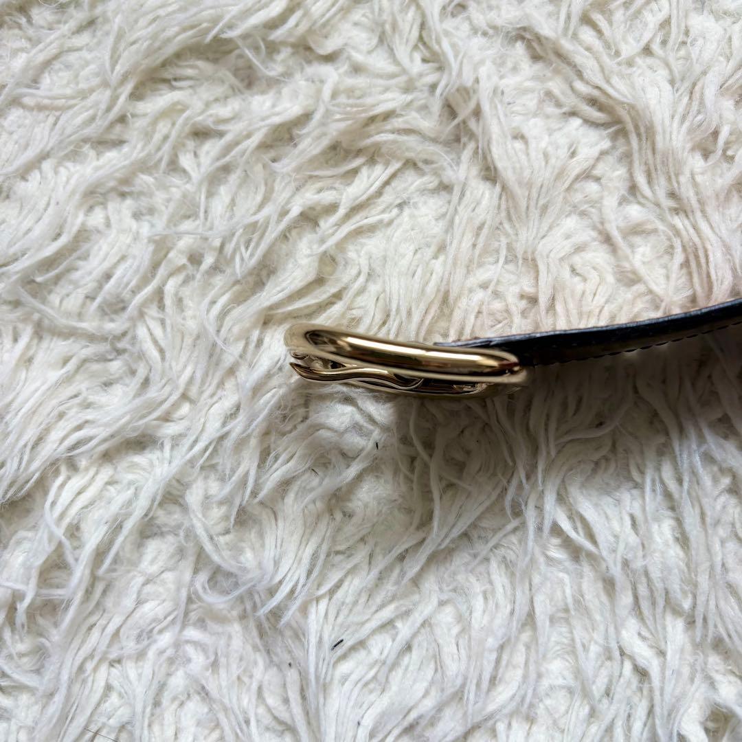 美品　セリーヌ ヴィンテージ　エナメル　ブラック チェーン ベルト レディース