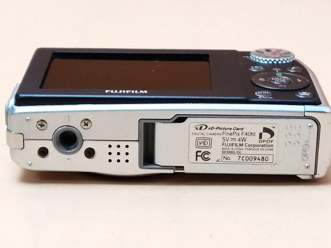 【返金保証】 FUJIFILM コンデジ FinePix F40fd