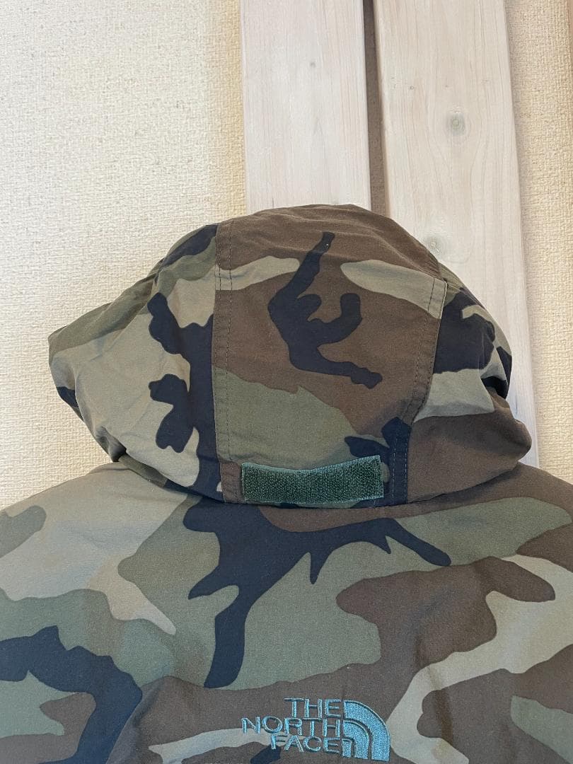 【値下げ】ノースフェイス 未使用 カモフラージュ迷彩ダウンベスト メンズS