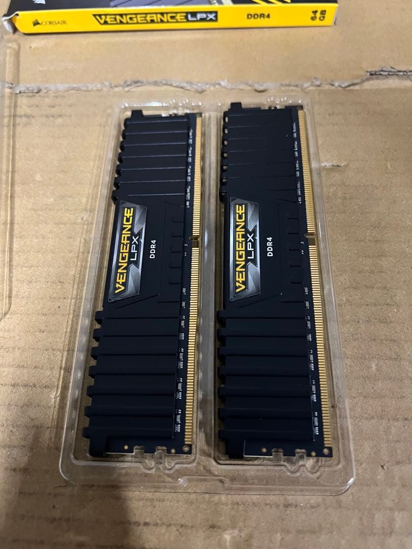 メモリー CORSAIR DDR4 2*32GB 3600MHz