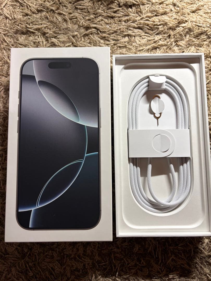 Apple iPhone 16 Pro ホワイト 本体　128G新品未使用