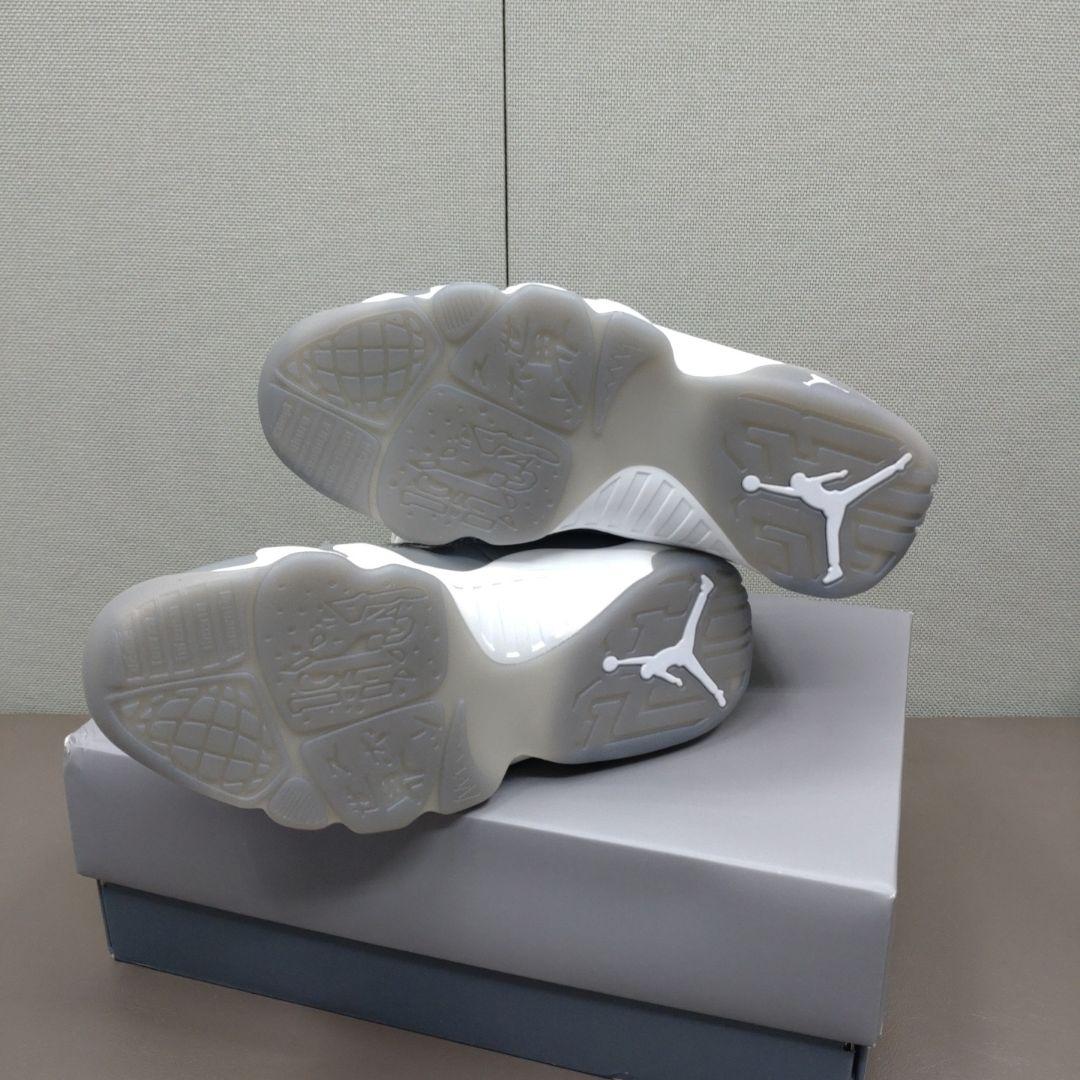 エアージョーダン９ クールグレイ