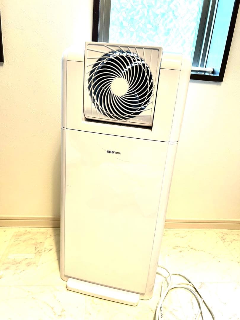 アイリスオーヤマ除湿機サーキュレーター衣類乾燥 強力スピード乾燥 除湿量 8L