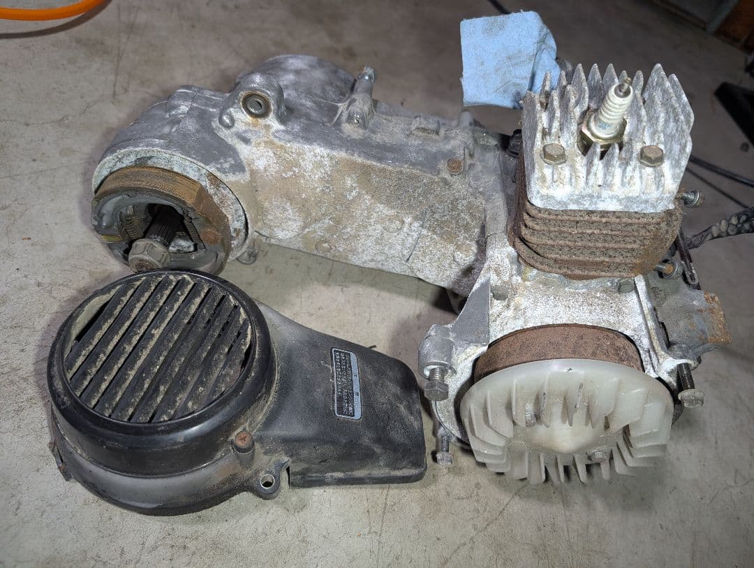 初代タクト　AB07LE 2ストロークエンジン