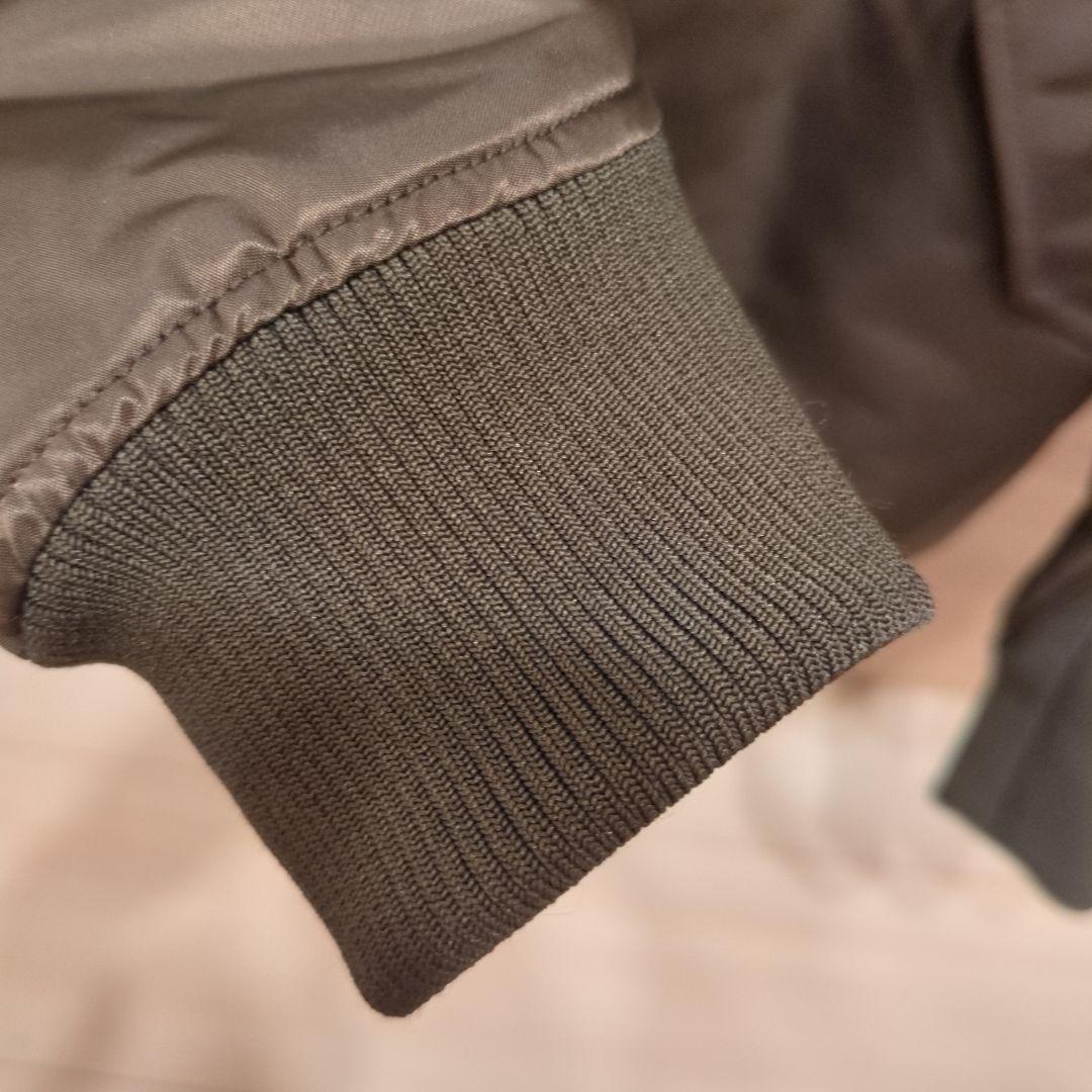 +J 2026 ハイブリッドダウンオーバーサイズMA1 UNIQLO