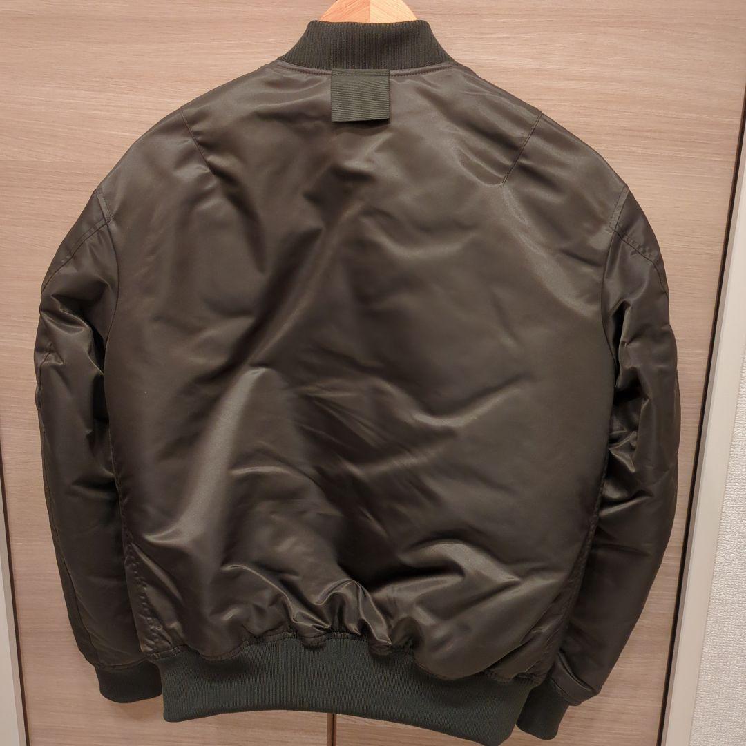 +J 2026 ハイブリッドダウンオーバーサイズMA1 UNIQLO